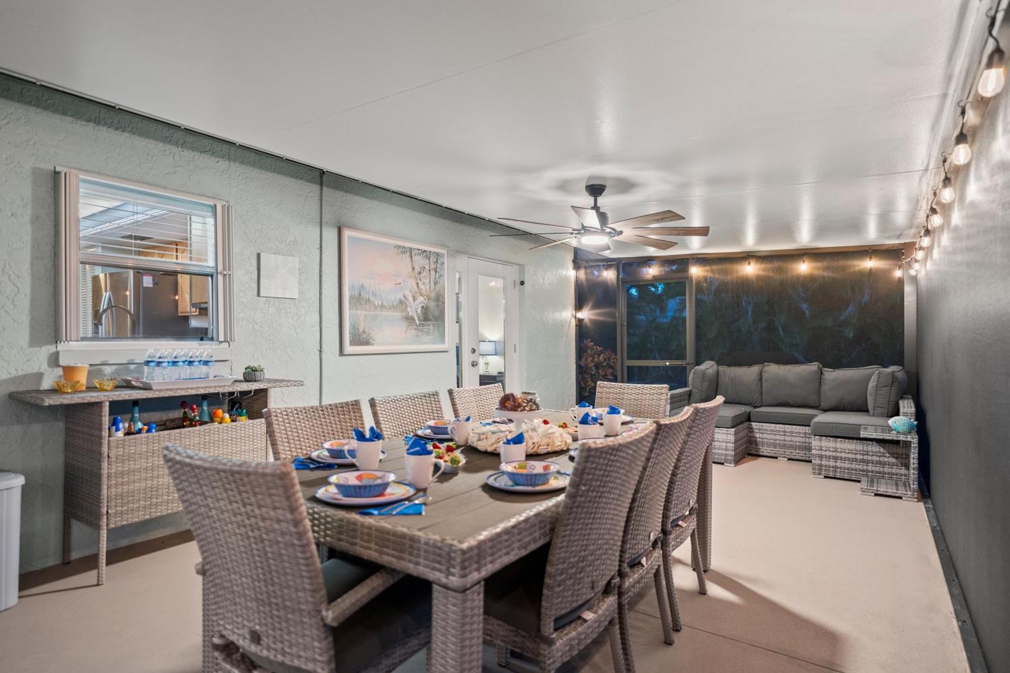 Serenity Waterfront Villa With King Suite, Private Pool, Great Lanai Enclosure And Long Water Views Cape Coral Eksteriør bilde