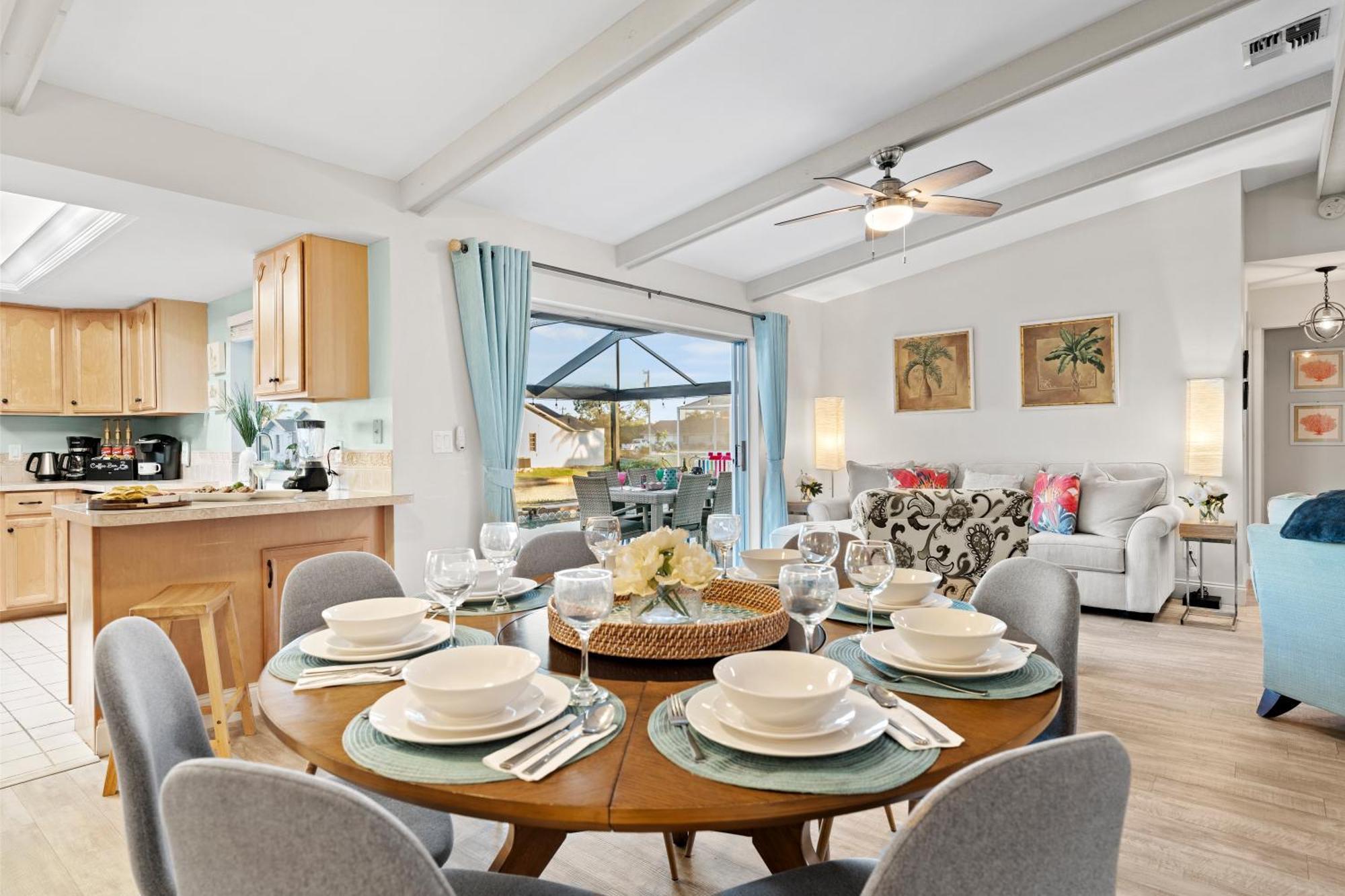 Serenity Waterfront Villa With King Suite, Private Pool, Great Lanai Enclosure And Long Water Views Cape Coral Eksteriør bilde